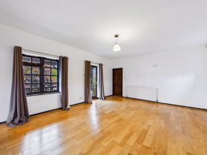 Photo 9- click for photo gallery